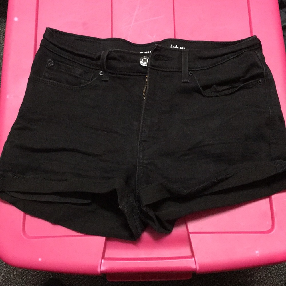 Levi’s shorts